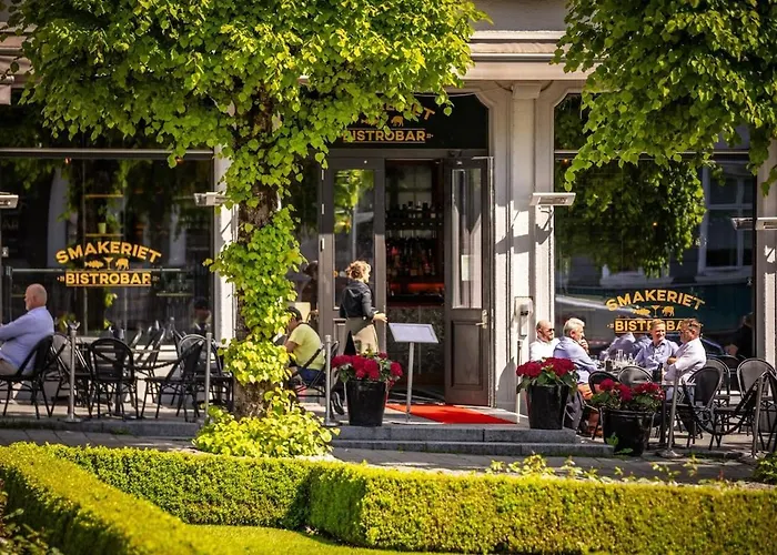 Apartment In The Middle Of